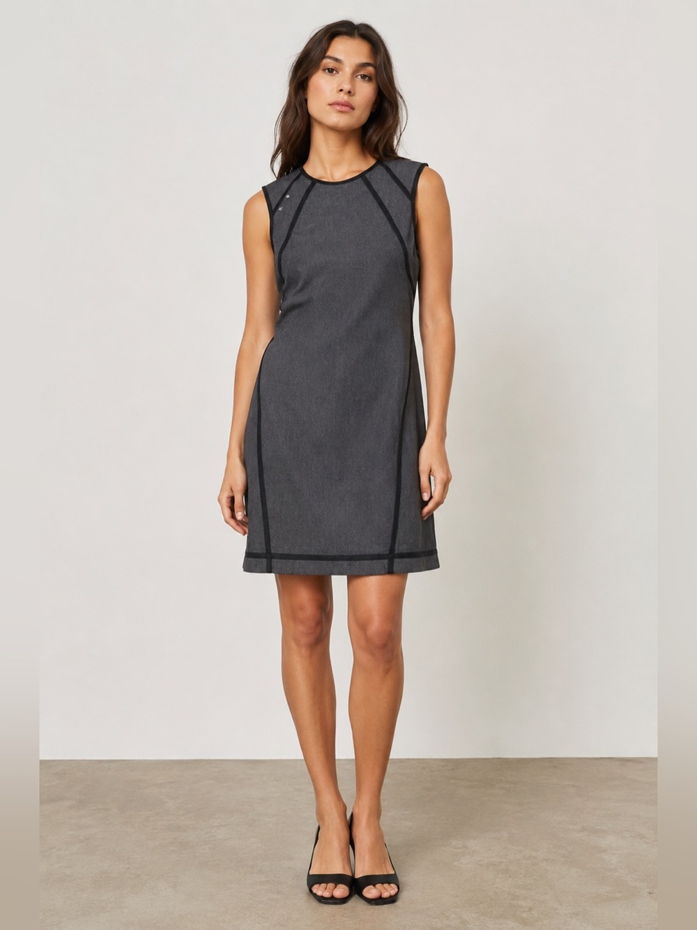 Alexander McQueen Sleeveless Gray Shift Dress - Classic Work-to-Weekend